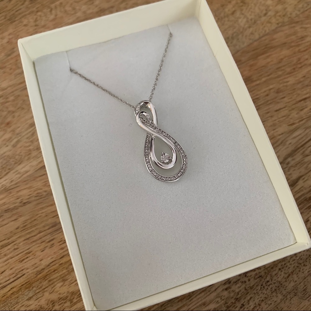 Marks & Morgan Jewelers Necklace